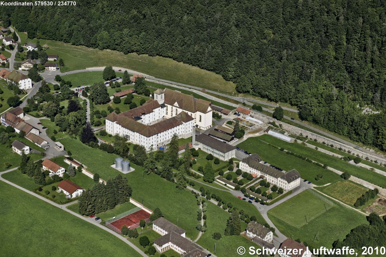 Ehemalige Prämonstratenser - Abtei Bellelay (Gemeinde Saicourt, Position 2'579'535.00, 1'234'838.75)